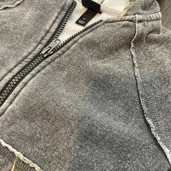 Boy Zip-Up - Picture 3 of 3